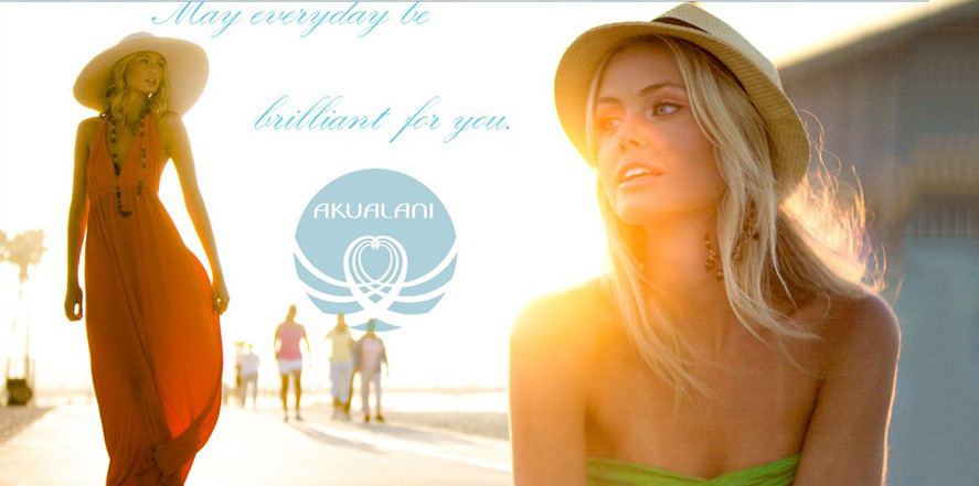 AKUALANI女装