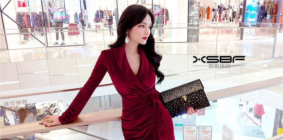型色缤纷女装