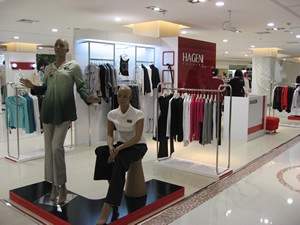 哈根女装店铺展示