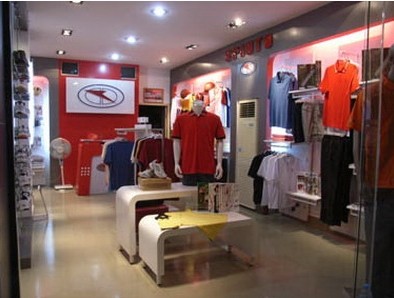 闪电休闲装店铺展示