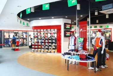 超越运动装店铺形象