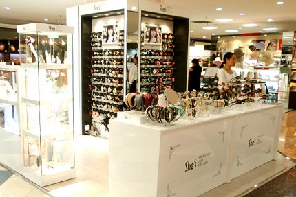 茜子饰品店铺展示