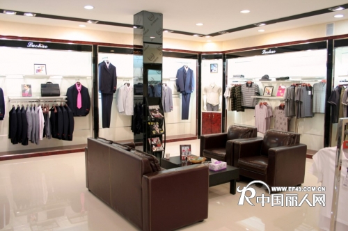 骆豪 男装店铺形象