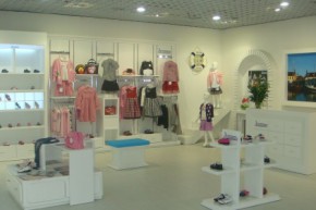 安徒生儿童世界店铺