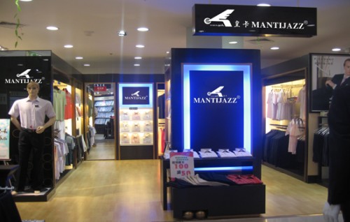 皇卡男装店铺展示