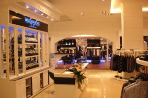 沙田国际风尚男装店铺