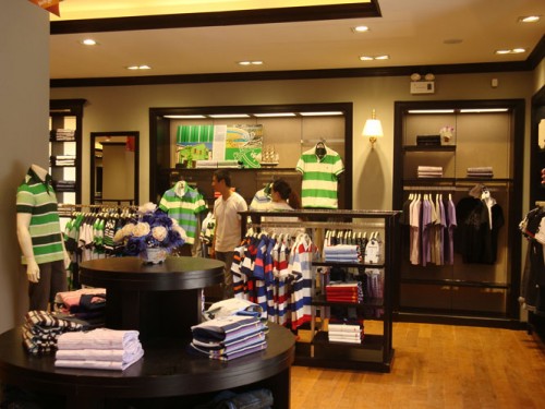 与狼共舞男装店铺展示