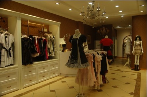 BrooGirl女装店铺展示