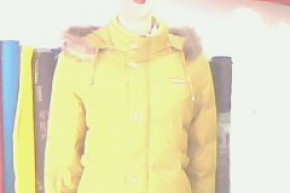 女装羽绒服店铺