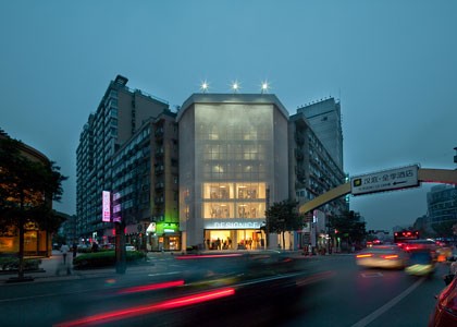 迪赛尼斯女装店铺展示