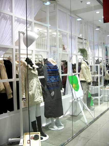 播女装店铺展示