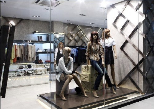 威丝曼女装店铺形象