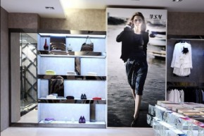 威丝曼女装店铺