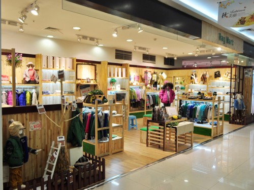 爱佳乐童装店铺展示