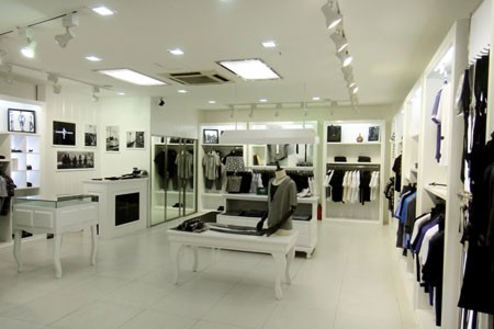 杰尼轩诗男装店铺展示