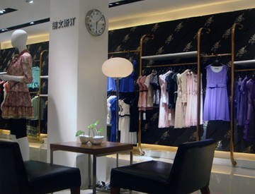 朗文斯汀女装店铺展示