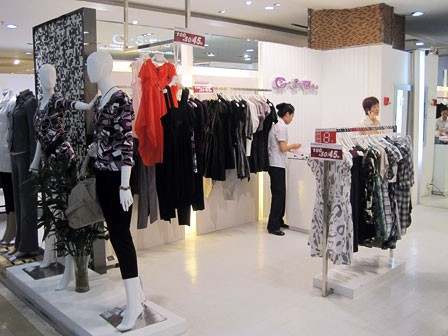 奥诗丹女装店铺形象