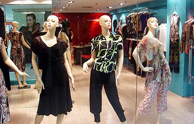 蜕牌女装店铺展示