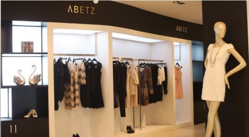 卡贝兹女装店铺展示