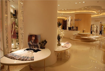 巧帛女装店铺展示