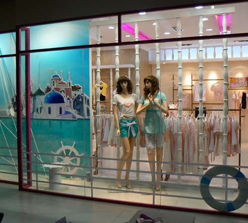 艾莲达女装店铺展示