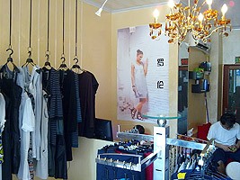 罗伦服饰lorren女装店铺展示