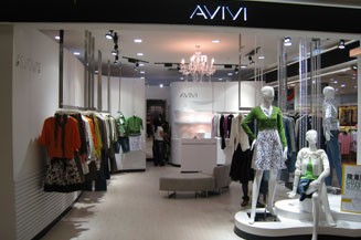 雅维维女装店铺形象