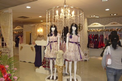 花儿开了女装店铺展示