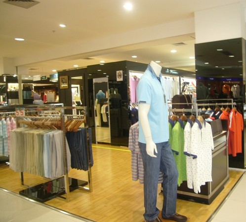 圣梵诺男装店铺展示