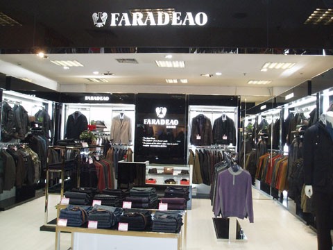 法拉狄奥男装店铺展示