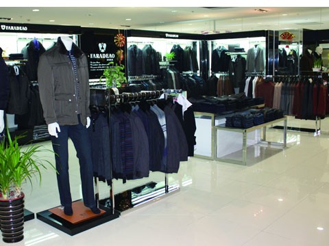 法拉狄奥男装店铺展示