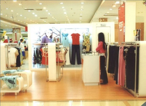 6T6女装店铺展示