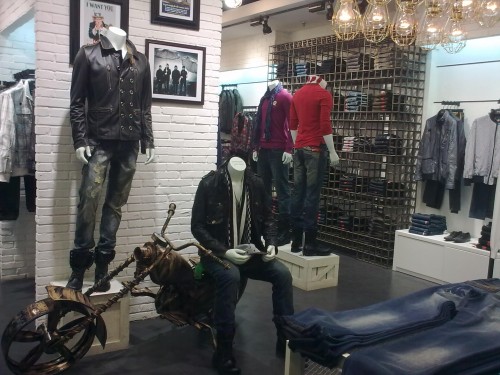 狼道男装店铺形象