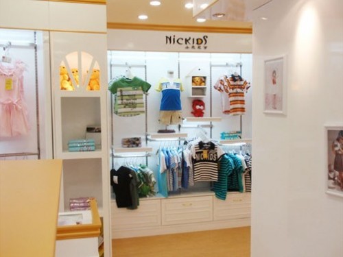 小虎尼可 童装店铺展示
