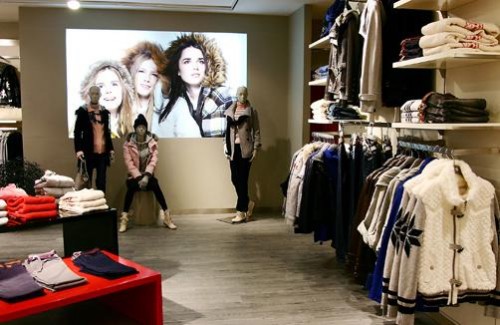 艾格女装店铺展示