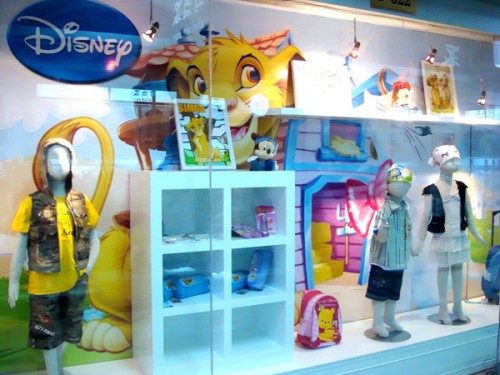 玛丽猫童装店铺展示