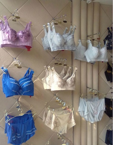 帝安妮内衣店铺展示