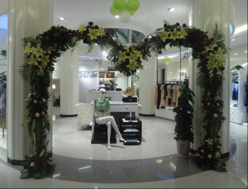 依维妮女装店铺形象