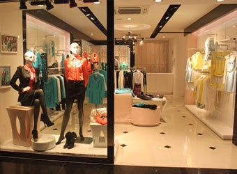 约瑟莉娜女装店铺展示