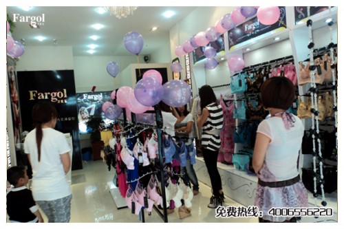 法歌尔内衣店铺形象
