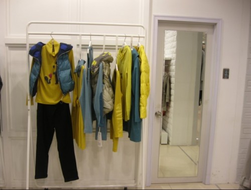 SUPPOSE女装店铺形象