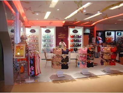 康丽诗内衣店铺展示