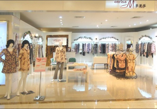 梦丽莎女装店铺展示