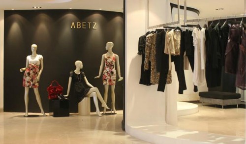 卡贝兹女装店铺展示