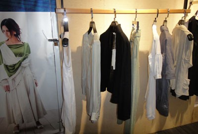 杉蔓女装店铺展示