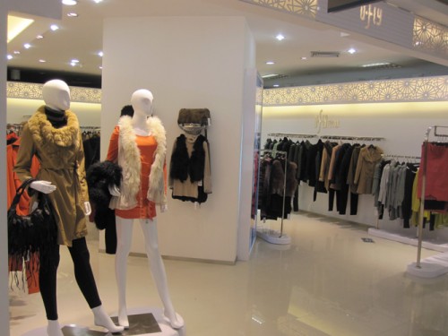 欧菲女装店铺展示