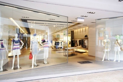 独身贵族女装店铺展示