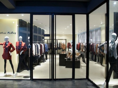 迪斯廷.凯女装店铺展示