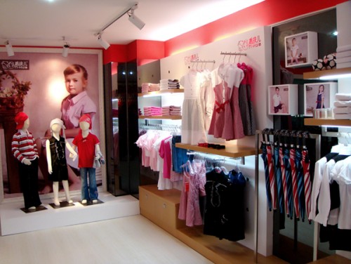 美孩儿童装店铺形象