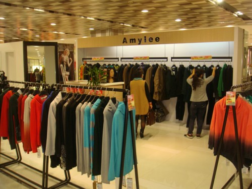 艾米丽女装店铺展示